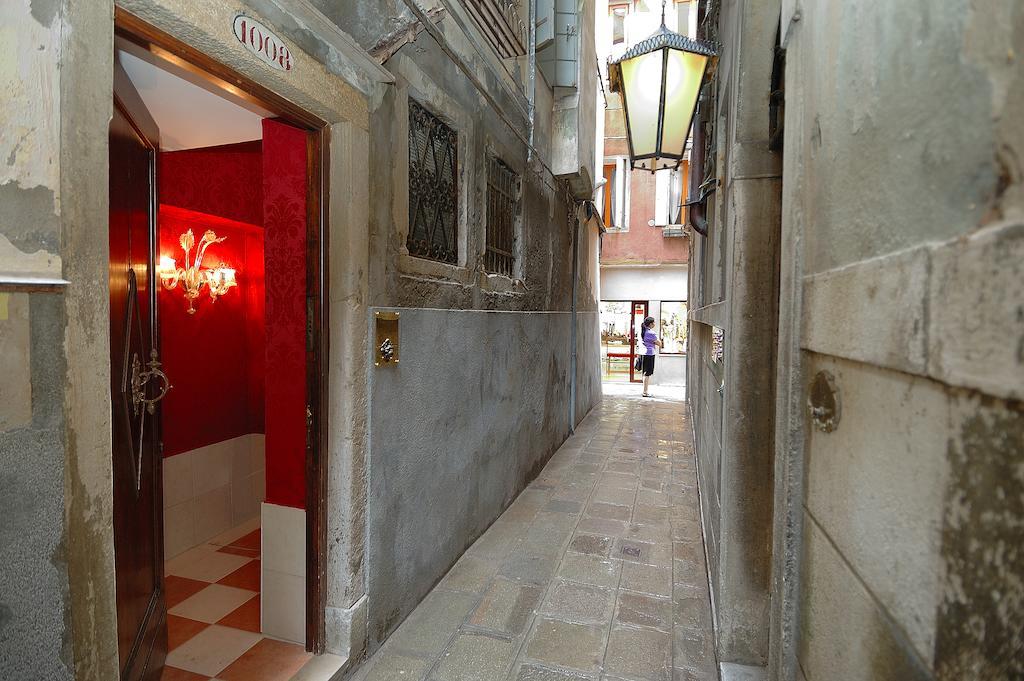 Residenza La Loggia Bed & Breakfast Venesia Bagian luar foto